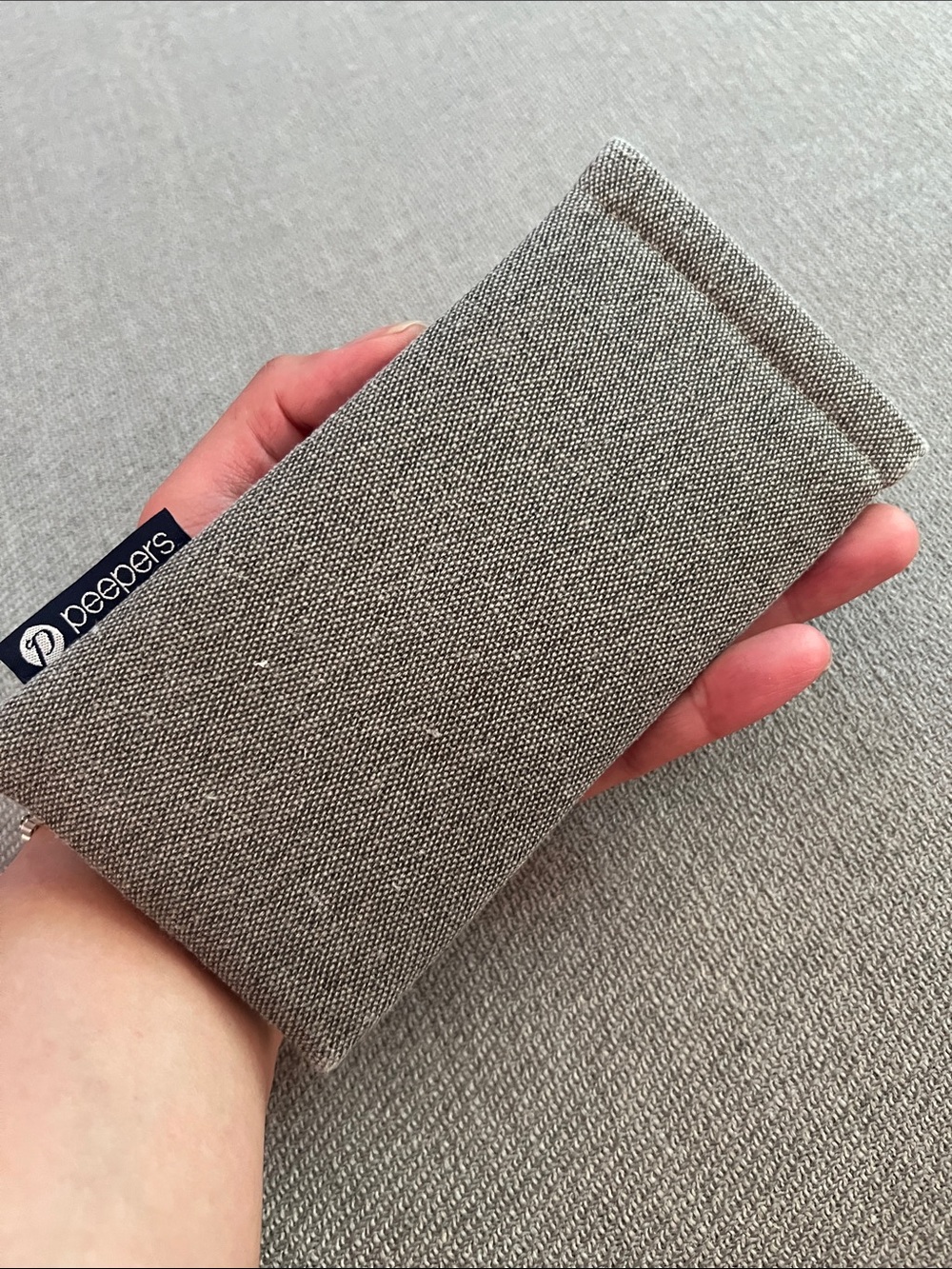 Peepers Squeeze Spring Shut No Scratch Reading Glasses Gray Soft Case Large